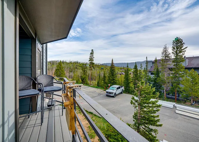 Silverthorne Condo: New Pool & Hot Tub + Fireplace