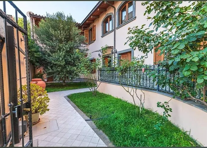 Casa Lilla Lepanto 67 Casa Indipendente Con Giardino