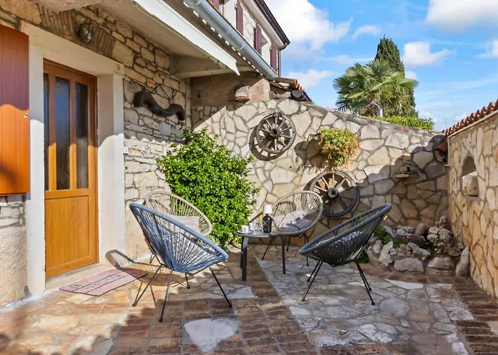 Casa Astrid By The Sea In Porec