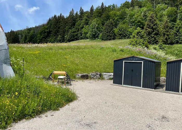 Au Coeur Du Massif Jurassien