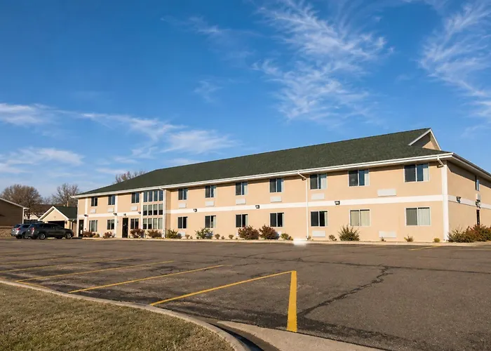 Bilmar Inn & Suites Dell Rapids Near Sioux Falls