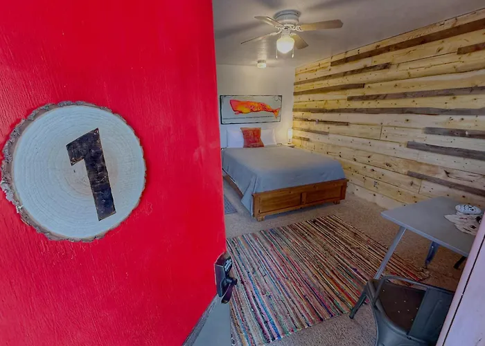 Mokee Motel