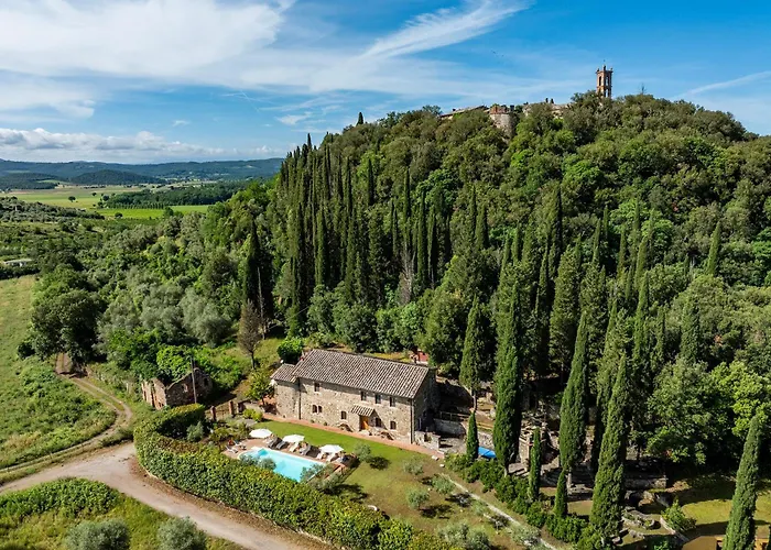 Podere Montioni 6&2, Emma Villas
