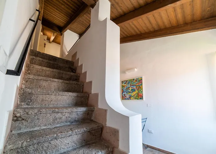 Sardinian Gallery Domus Historic Rooms & Apartments