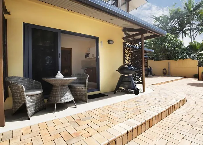 Latitude 17 Suite 1