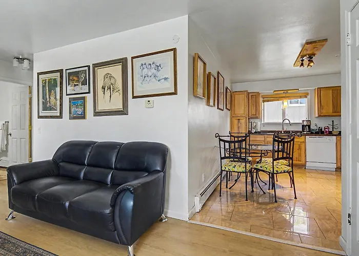 410 E 45Th Ave Unit 3