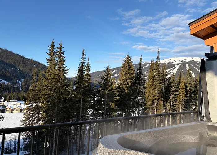 Luxury Top Floor Ski In Ski Out Private Hot Tub And Mountain Views