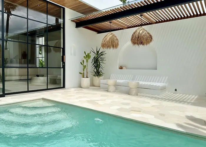 The Suites By The Young Villas