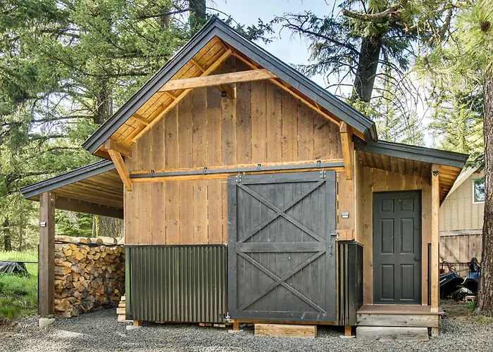 Cozy Cabin Nestled At The Base Of Tamarack Resort!