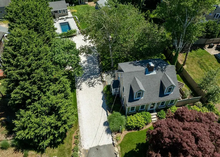 Pristine Multi-Family Home W Barn Game Room