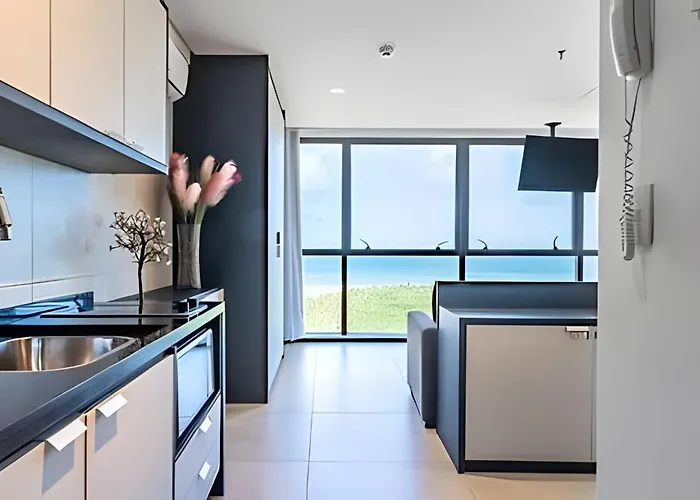 Bhs Flat A Beira Mar 2203