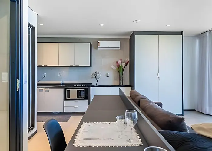 Bhs Flat A Beira Mar 2203