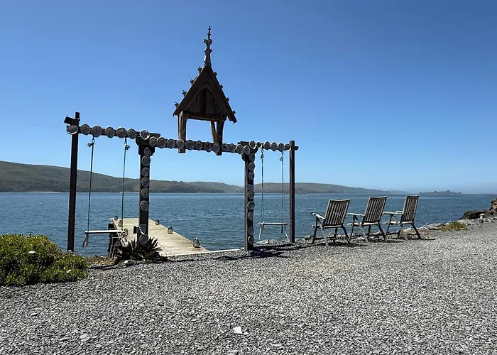 Waterfront Carriage House On Tomales Bay With Dock