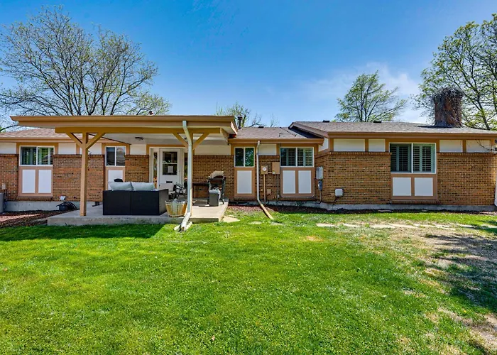 4 Mi To Olde Town Arvada! Dog-Friendly Home, Yard