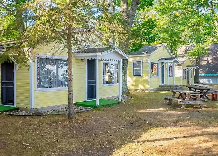 Smith Family Cottages - Cottage #3