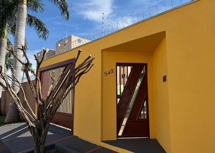 Casa Camargo - com ar condic e mercado