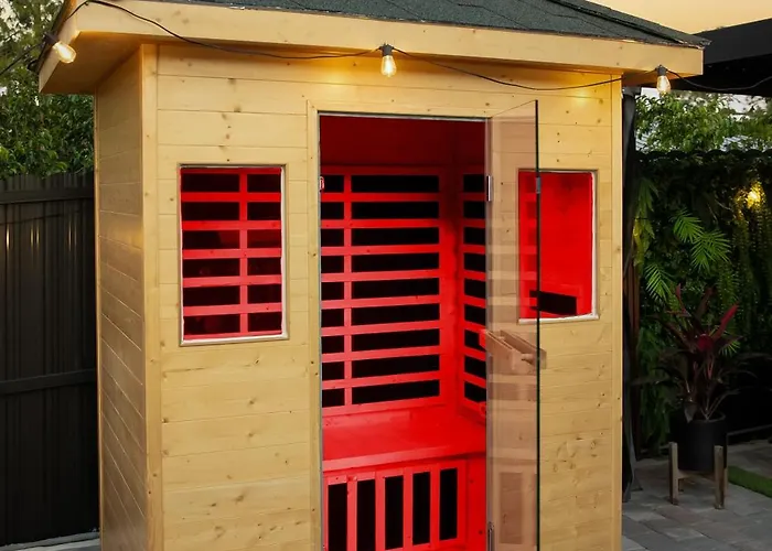Black Vanilla Luxe Retreat - Sauna, Cold Plunge & Pure Relaxation