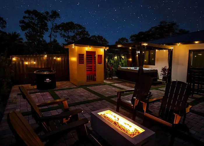 Black Vanilla Luxe Retreat - Sauna, Cold Plunge & Pure Relaxation