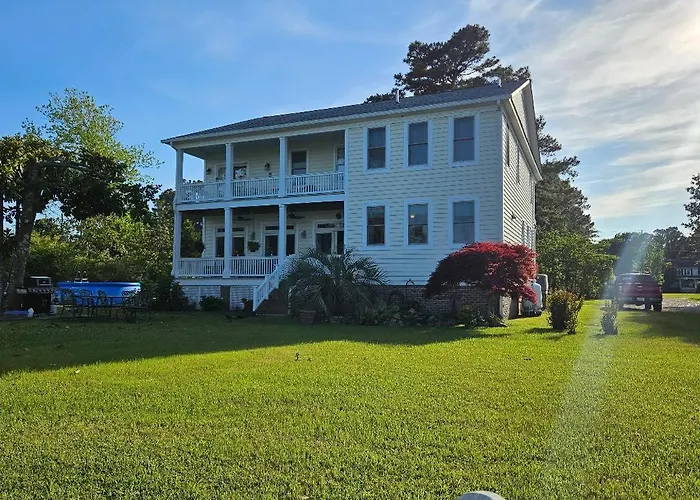 Gloucester House