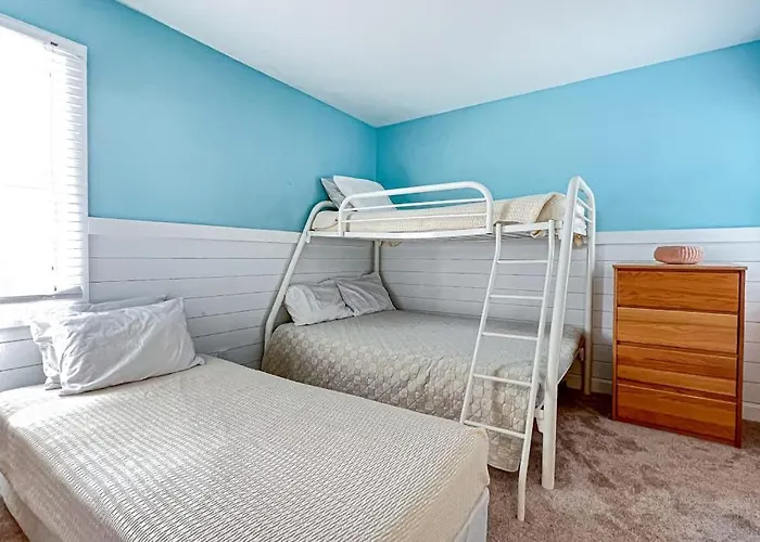 Sunspot Condo --- 2 Mckinley Ave, Unit 103