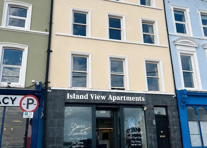 Unit 3 Modern Self Contained Apartment