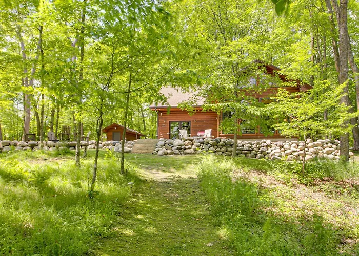 Waterfront Cabin On Trout Lake W/ Private Dock!