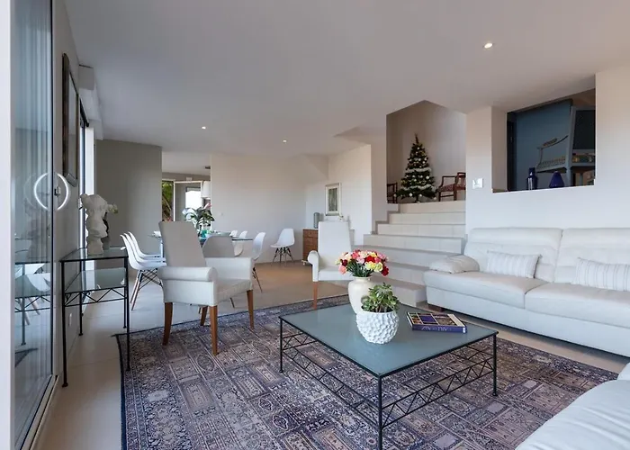 Villa Sur Les Hauteurs De Nice, Proche Centre