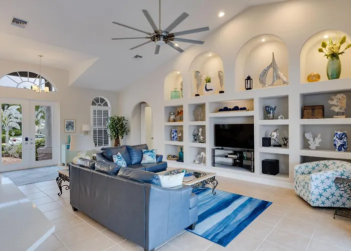 Cape Serenity- Premier Waterfront Villa With Kayaks And Bikes