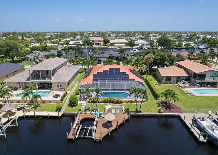 Cape Serenity- Premier Waterfront Villa With Kayaks And Bikes