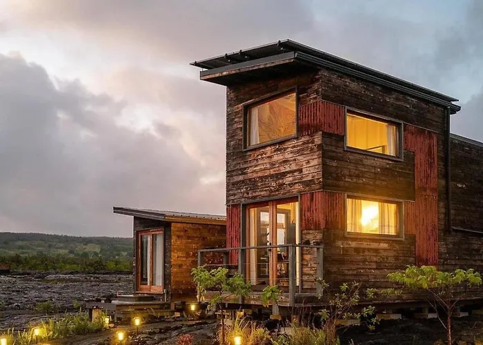 The Phoenix House - Epic Tiny Home Gem On Volcanic Lava Field!