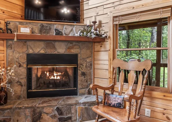 Boone Fall Cabin Near App State With Soaking Tub And Blue Ridge Escape