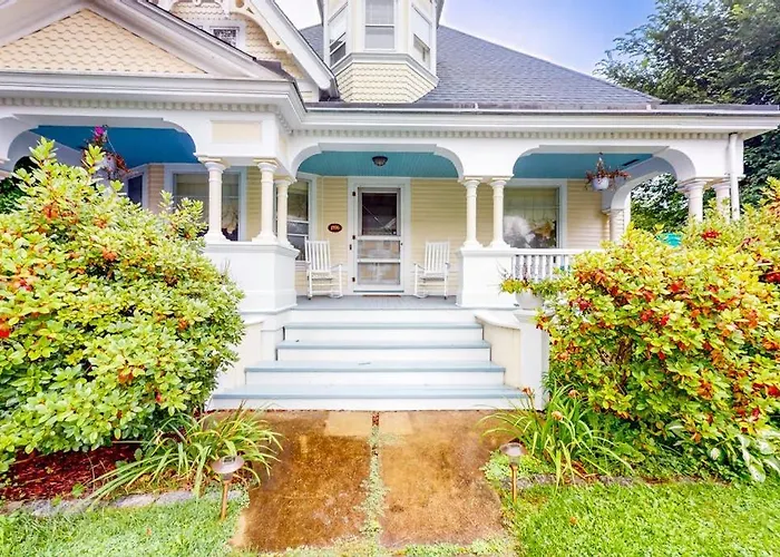 Dog-Friendly Historical Home With Recent Updates, Porch & Prime In-Town Location