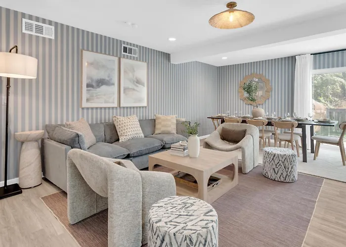 4 Bedroom L 11 Guests L Peaceful L Kids Room