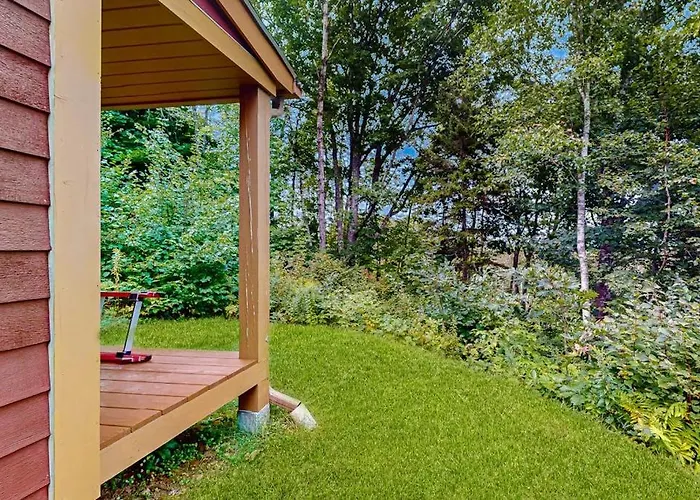 Beautiful Hilltop Home With Deck & View Of Penobscot Bay - Near Festivals & More