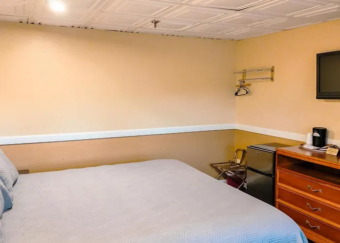 Briarcliff Motel