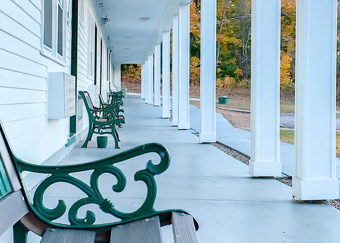 Briarcliff Motel