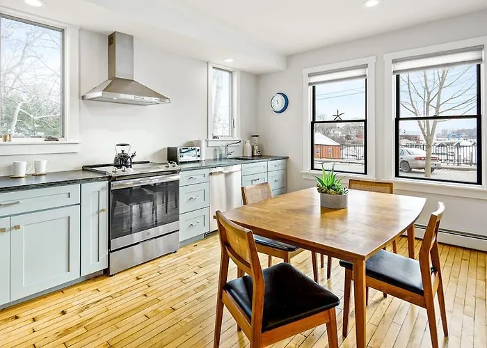 Waterfront, Walkable Home With Beautiful Kitchen & Washer/Dryer - Dog-Friendly