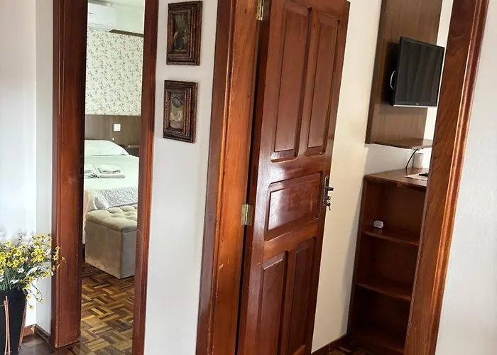 Hospedaria Gãstehaus Enzian