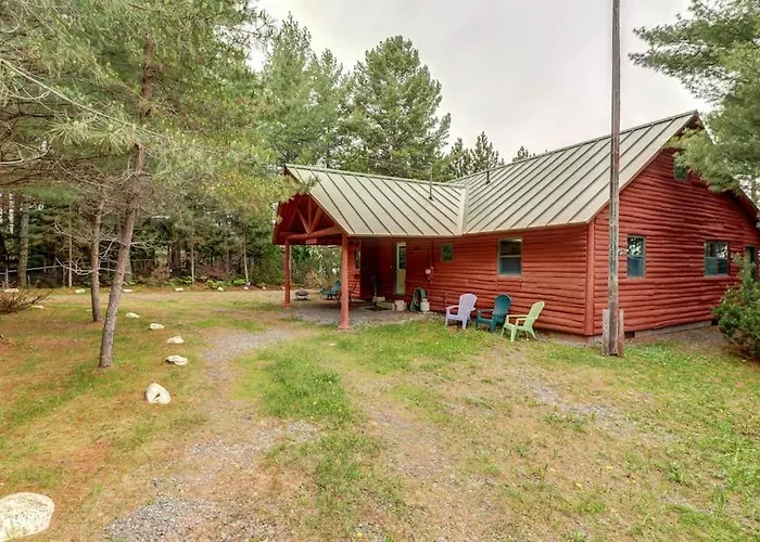 Lakefront Home With Private Dock, Pebble Beach & Enclosed Porch - Dogs Welcome