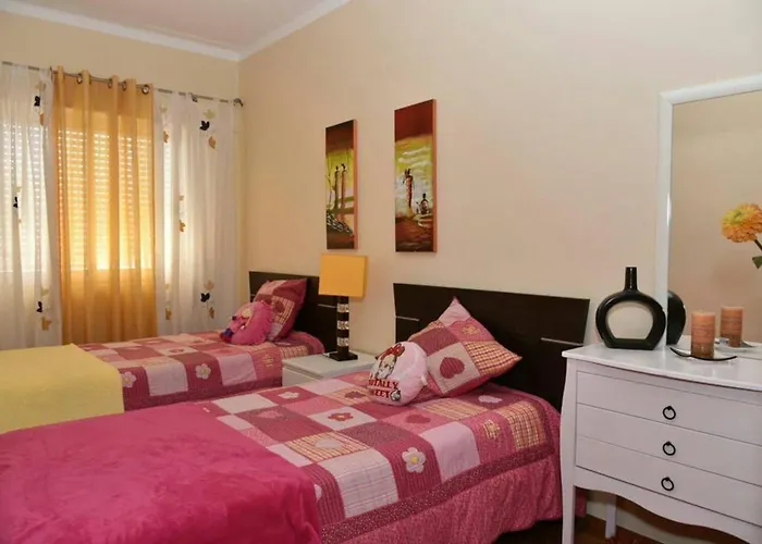 Comfortable Apartment With Lake View In Vila Real - 75M²