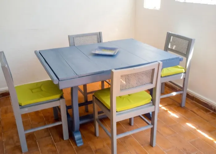 Maison Confortable Avec Jardin A Basse-Terre + Parking Inclus