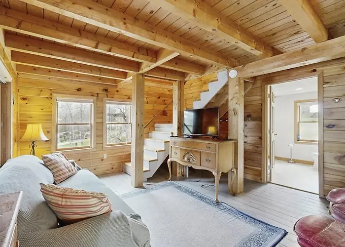 Wonderful Lakefront Gem W/ Free Wifi, Dock, Private Beach, Kayaks, Canoe & More