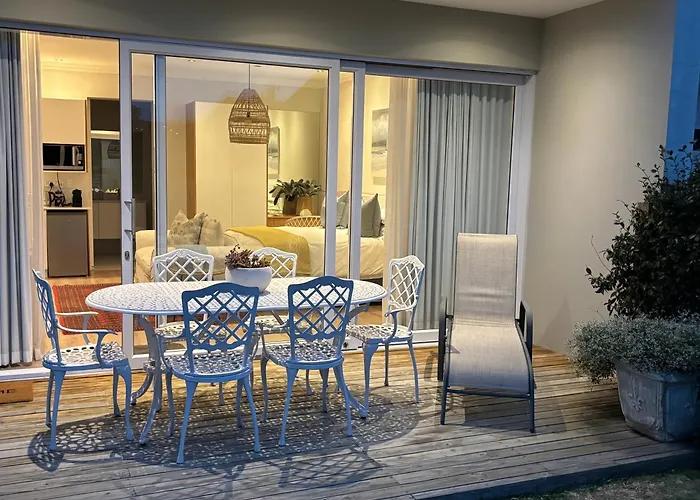 Knysna Estate Lagoon - Garden Apartments- Secure Estate - Off The Grid