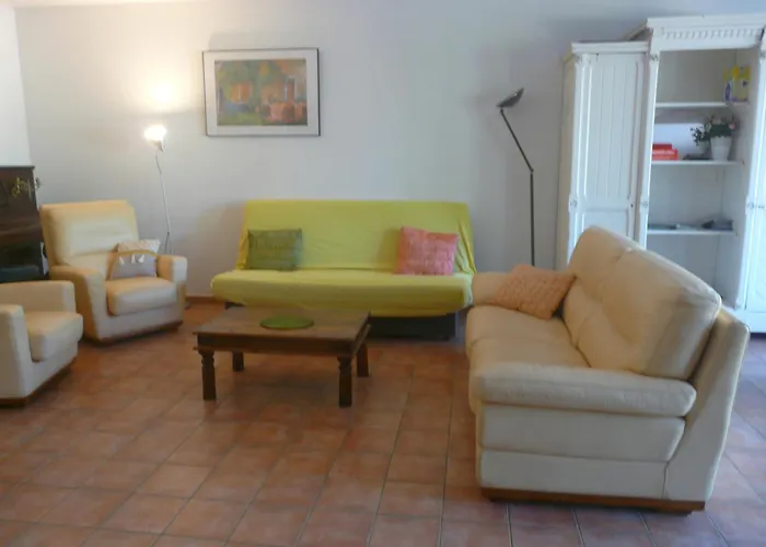 Un Coin De Campagne Grand Appartement Pres De La Mer Pour 2 A 6 Personnes