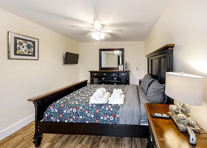 Water-View Condo At Sheepscot Harbour Resort With Deck, Full Kitchen, And Wifi
