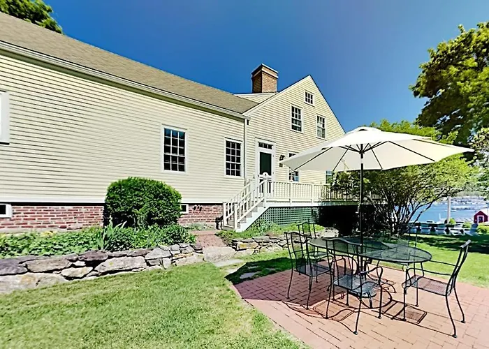 All-Suite Boothbay Harbor Home With Deck, Ocean Views, And Fireplaces