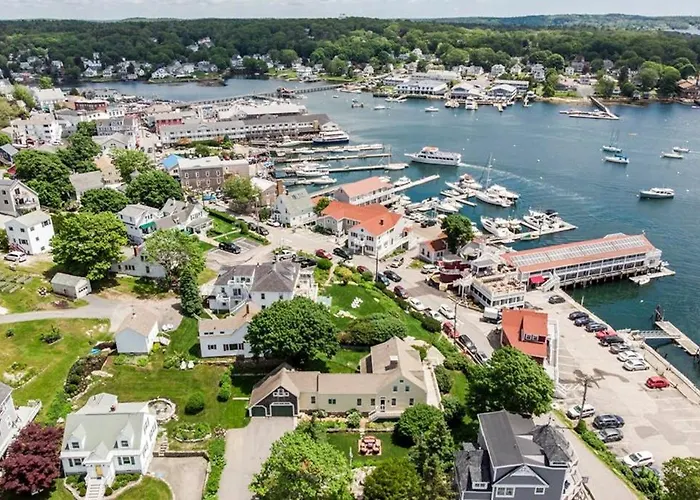 All-Suite Boothbay Harbor Home With Deck, Ocean Views, And Fireplaces