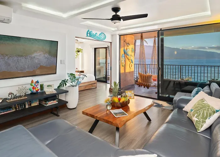 Spectacular Luxury , Modern Oceanfront Condo Maalaea-Kihei ,Maui