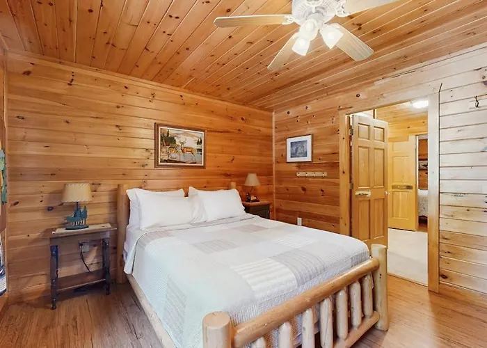10-Acre Waterfront Hideaway With Kayak, Private Dock On Prong Pond & Firepit