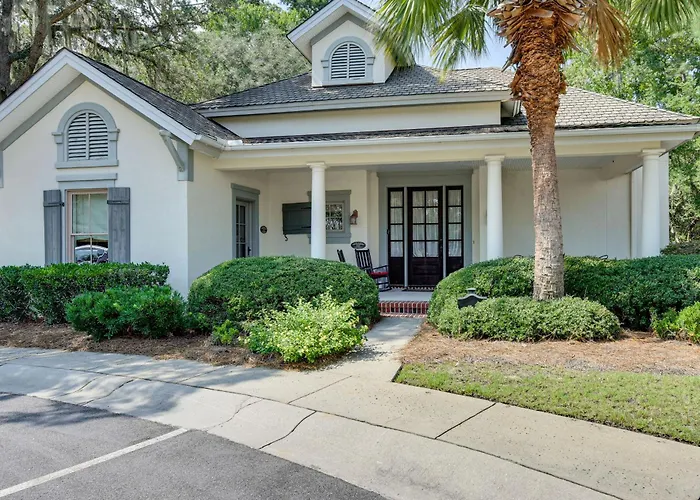 5 Mi To Old Town Bluffton: Cottage W/ Patio